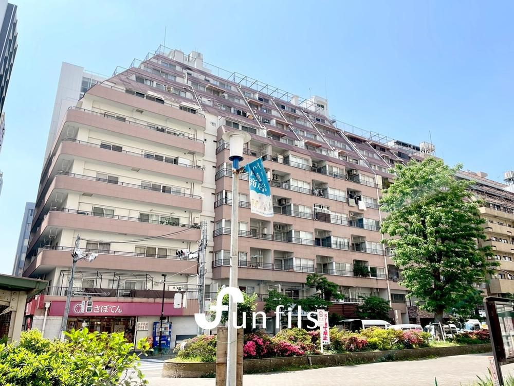 2DK Apartment for Sale near Higashi-Shinjuku Station, Tokyo - Thumbnail 3