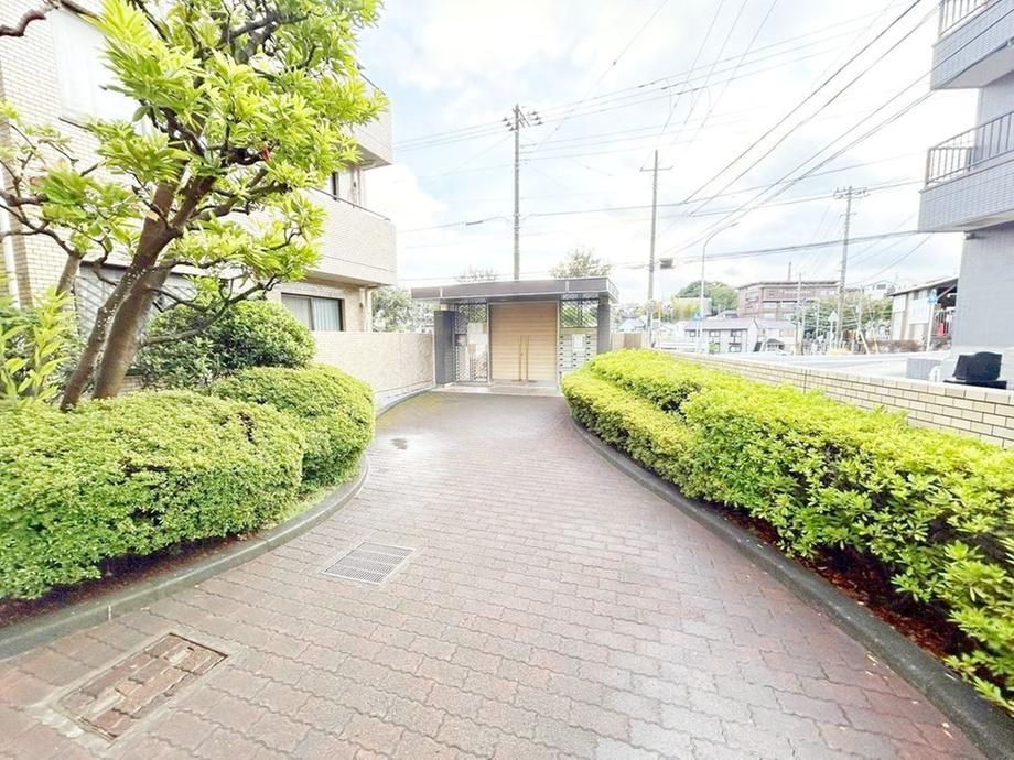 3LDK Apartment for Sale in Kanagawa-ku, Yokohama - Thumbnail 4