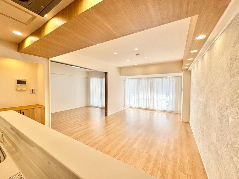 3LDK Apartment for Sale in Kawasaki, Near Musashi-Kosugi Station - Thumbnail 4