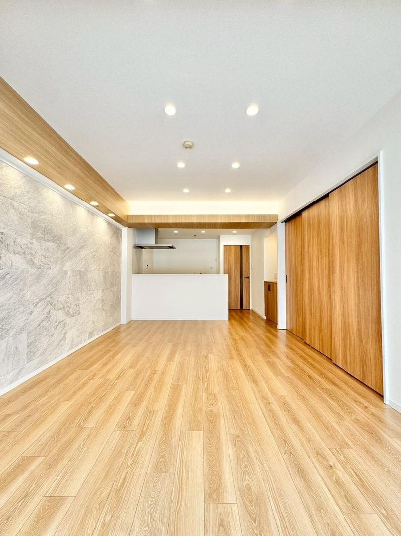 3LDK Apartment for Sale in Kawasaki, Near Musashi-Kosugi Station - Thumbnail 3