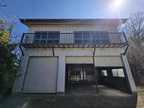 5LDK House for Sale in Inashiki, Ibaraki - 614m² Land - Thumbnail 3