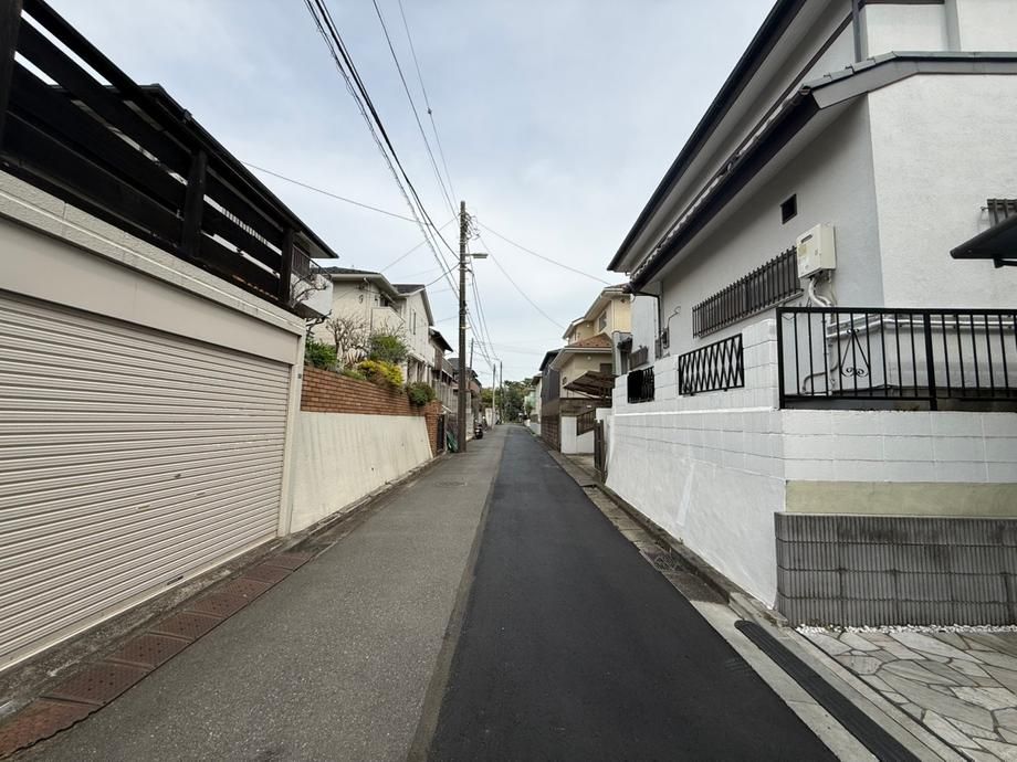 Land for Sale in Totsuka-ku, Yokohama – 182 sqm Building Plot - Thumbnail 3