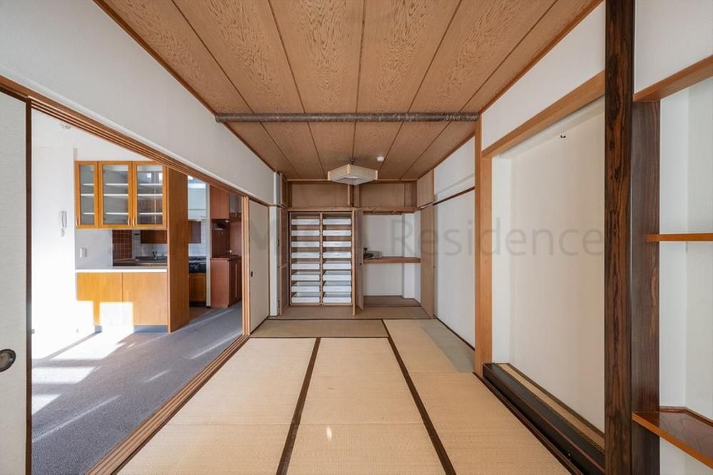2DK Apartment for Sale in Nakameguro, Meguro City, Tokyo - Thumbnail 3