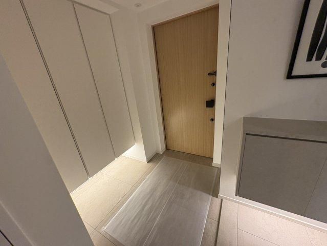 1LDK Renovated Apartment in Shibuya, Tokyo for Sale - Thumbnail 2