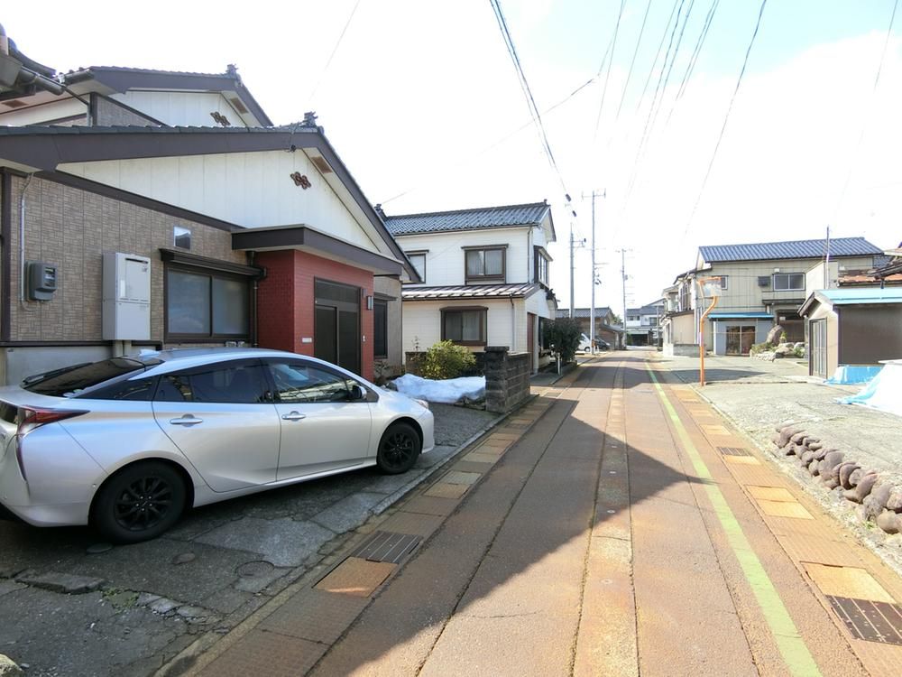 8LDK House for Sale in Itoigawa, Niigata - 217 sqm - Thumbnail 3