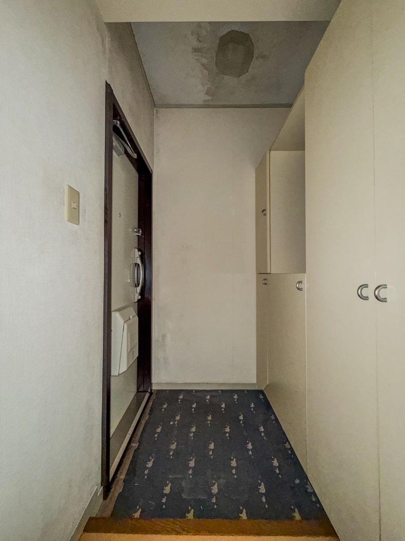 3LDK Apartment for Sale in Isogo, Yokohama, 73m2 - Thumbnail 2