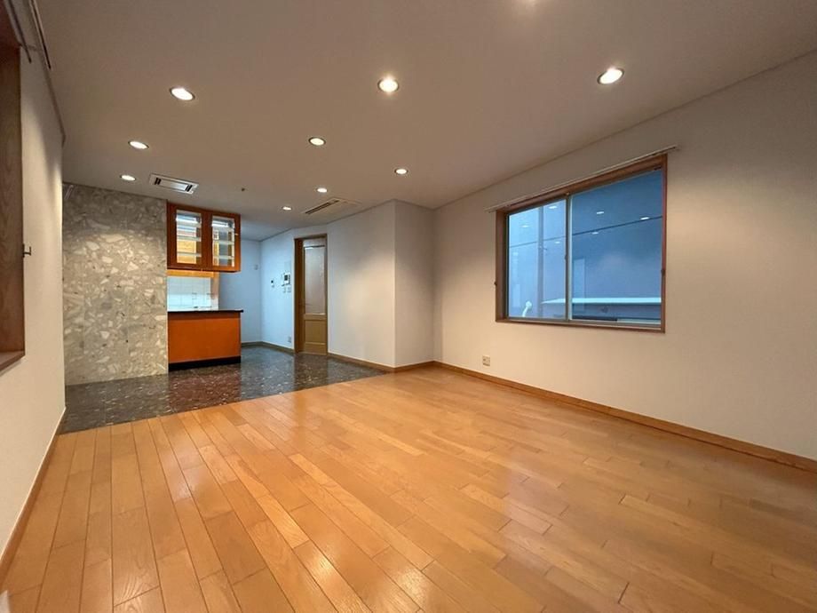 4LDK House in Shibuya, Minamidai-cho with Roof Balcony - Thumbnail 3
