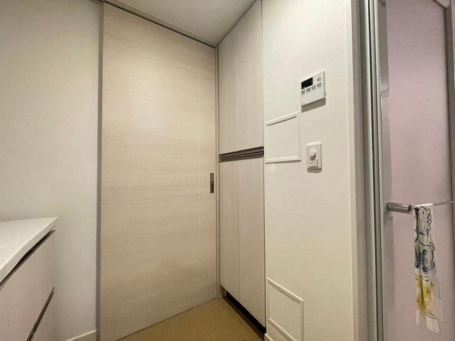 Renovated 1LDK Apartment in Tomigusuku, Okinawa - Thumbnail 2