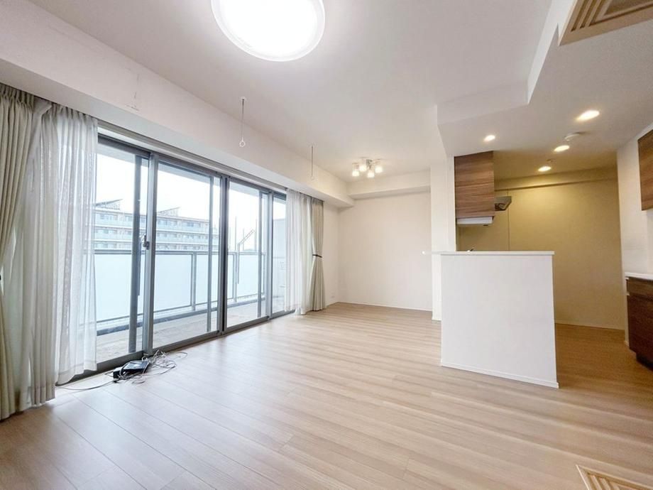 3LDK Apartment for Sale in Funabashi, Chiba – 75.57m² - Thumbnail 2