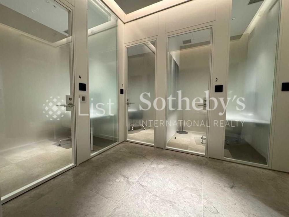 Brillia Tower Dojima 2LDK Apartment for Sale in Osaka Kita-ku - Thumbnail 2