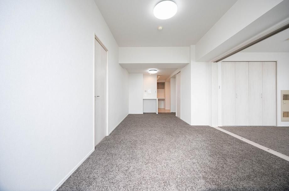 Renovated 3LDK Apartment in Kawasaki, 74m2, Near Kashimada Station - Thumbnail 3