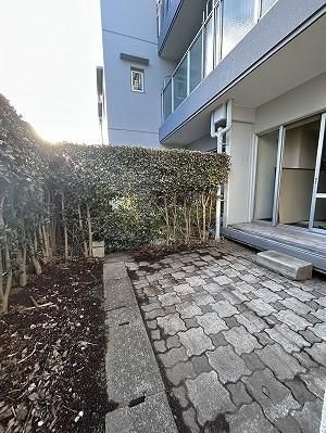 Renovated 4LDK Apartment for Sale in Saitama City Near Minamiurawa Station - Thumbnail 2
