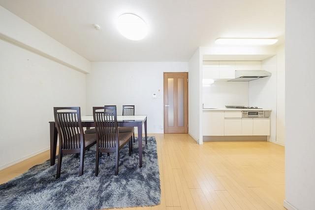 3DK Apartment for Sale in Miyamaedaira, Kawasaki - 61.82m² - Thumbnail 3