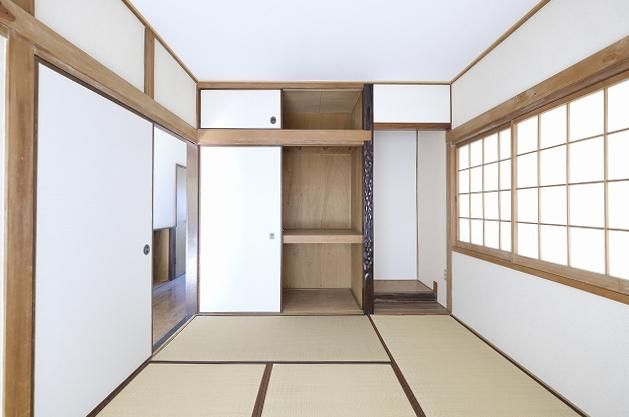 3DK House for Sale in Asaminami Ward, Hiroshima - 10.8 Million Yen - Thumbnail 3