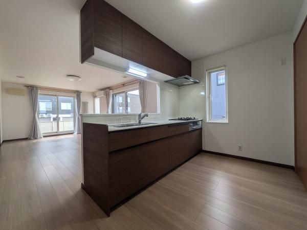 6LDK House for Sale in Ebetsu, Hokkaido - 262.92 sqm - Thumbnail 3