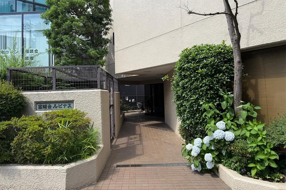 Renovated 3LDK Apartment Near Miyazakidai Station, Kawasaki - Thumbnail 2