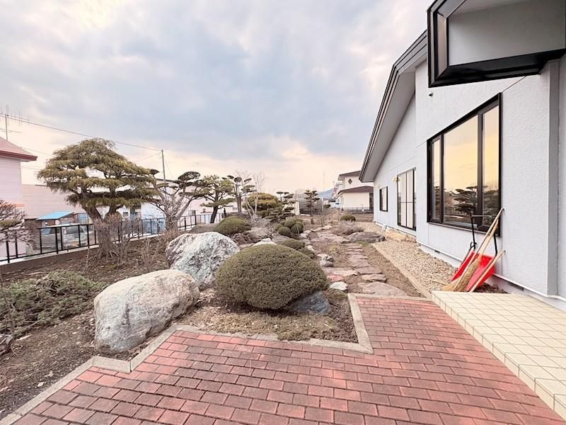4LDK Single-Story House in Kitami with 800m2 Land - Thumbnail 2