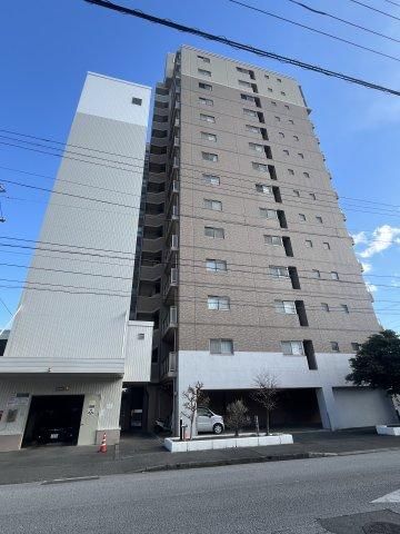 4LDK Corner Apartment for Sale in Kochi City with Roof Balcony - Thumbnail 3