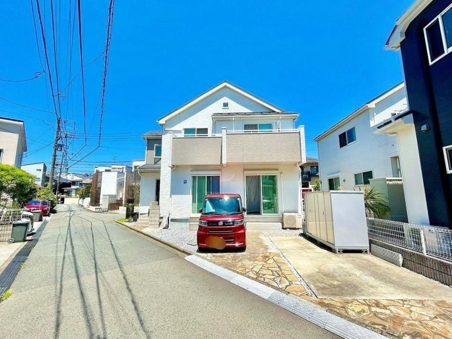 4LDK House for Sale in Hayama, Kanagawa - 102 sqm - Thumbnail 2