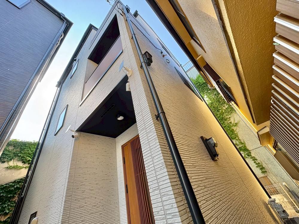 Newly Built 2LDK+S House in Ikebukuro, Tokyo - Thumbnail 2