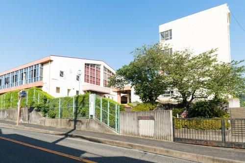 5LDK Detached House for Sale in Hannan, Osaka - 105 Tsubo Land - Thumbnail 2