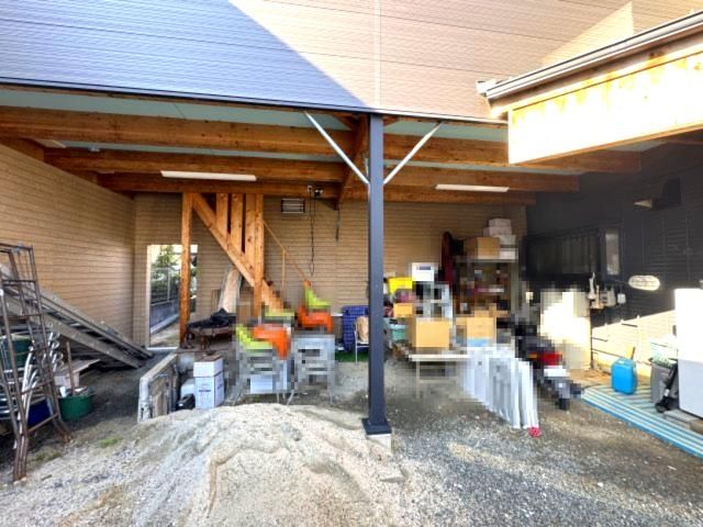 5LDK Detached House for Sale in Hannan, Osaka - 105 Tsubo Land - Thumbnail 4
