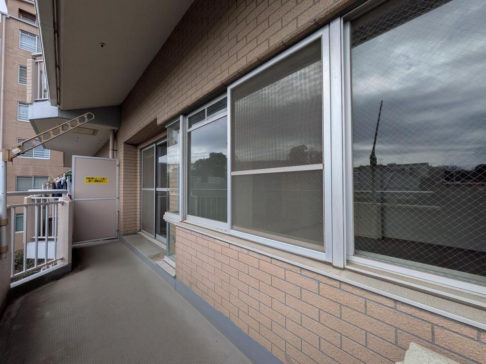 3LDK Apartment for Sale in Funabashi, Chiba - Belshe Tsudanuma - Thumbnail 4