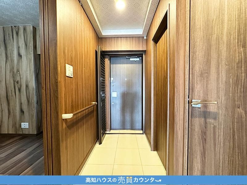 3LDK Apartment for Sale in Kochi City Near Kochi Station - Thumbnail 2