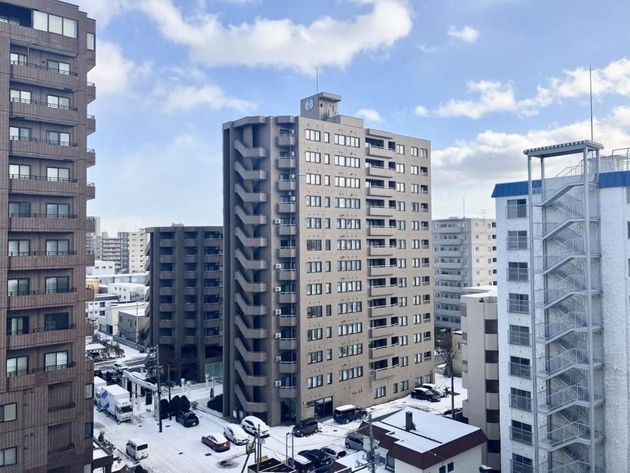 2DK Apartment for Sale in Chuo Ward, Sapporo, Hokkaido - Thumbnail 2
