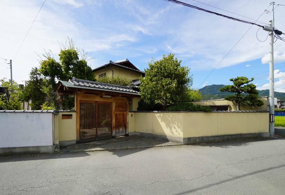 6DK Wooden House with Hot Spring Access in Fuefuki, Yamanashi - Thumbnail 2