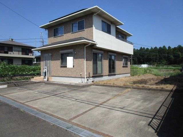 4LDK Detached House for Sale in Ushiku, Ibaraki - 112m2 - Thumbnail 2