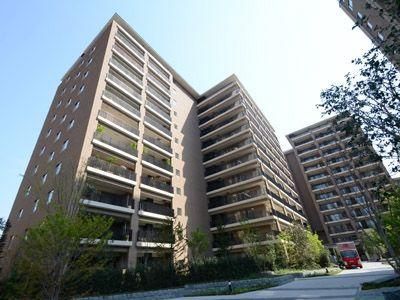 2LDK Apartment for Sale in Hiroo, Shibuya, Tokyo - Thumbnail 3