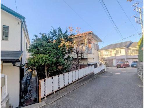 Land for Sale in Machida, Tokyo - 198m2 - Thumbnail 4