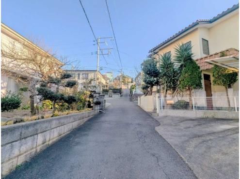 Land for Sale in Machida, Tokyo - 198m2 - Thumbnail 2