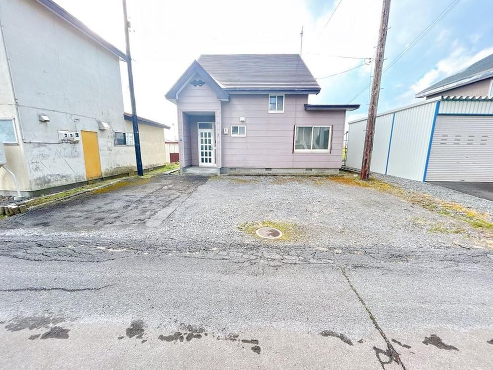4LDK Detached House for Sale in Fukagawa, Hokkaido - 91 sqm - Thumbnail 2