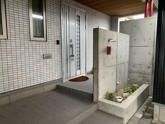 5LDK Renovated Corner Lot House in Asahikawa, Hokkaido - Thumbnail 4