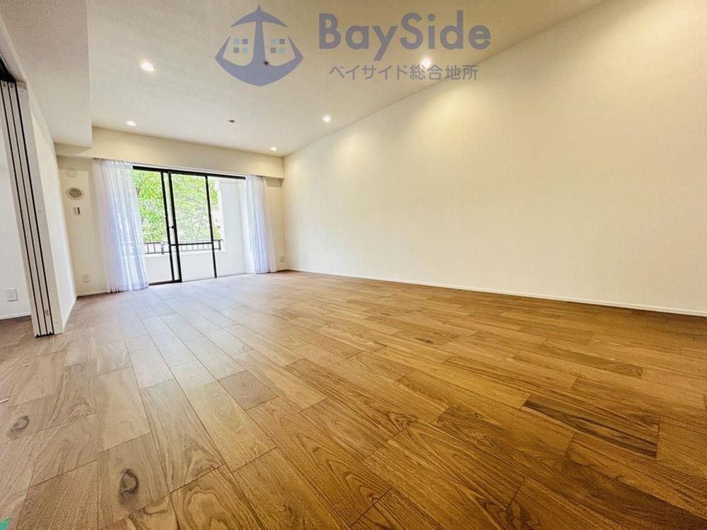 Pacific Garden Chigasaki 2LDK Apartment for Sale in Chigasaki, Kanagawa - Thumbnail 3
