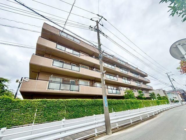 Renovated 3LDK Apartment in Kawasaki, 70.54m² - Thumbnail 2