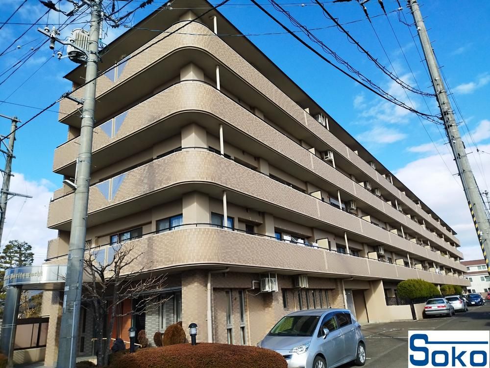Top Floor 3LDK Renovated Apartment in Sendai Wakabayashi - Thumbnail 2