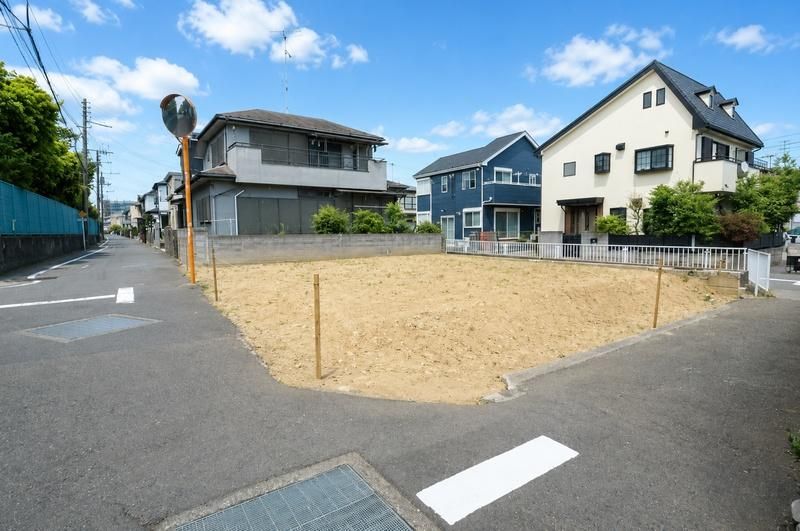 152 sqm Land for Sale in Yokohama Izumi Ward Near Nakada Station - Thumbnail 2