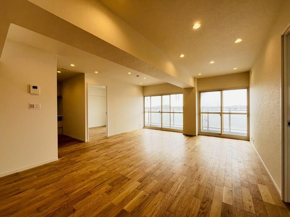 Renovated 2LDK Apartment in Chigasaki, Kanagawa - Thumbnail 4