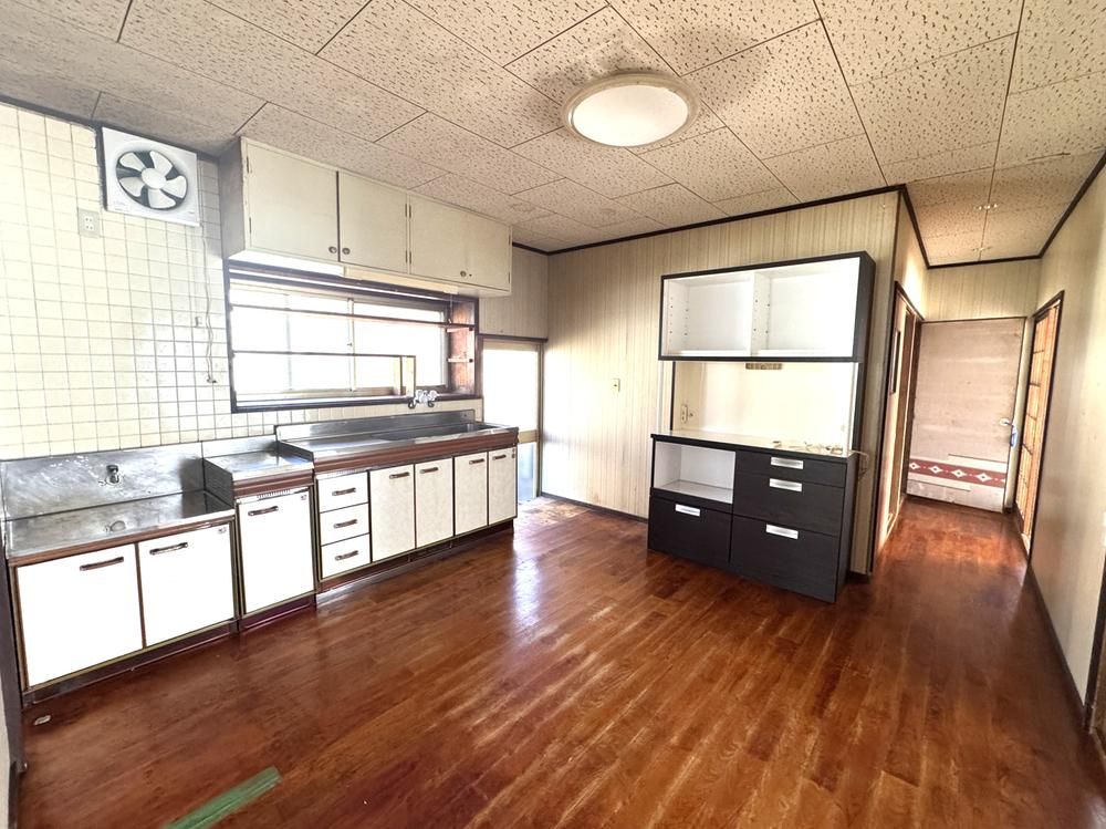 4DK+S Detached House in Miyazaki City - 6.9 Million Yen - Thumbnail 2