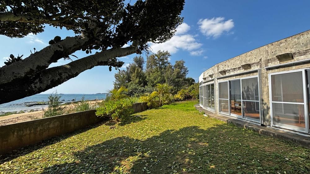 3LDK Beachfront RC House in Ginoza, Okinawa - Thumbnail 2