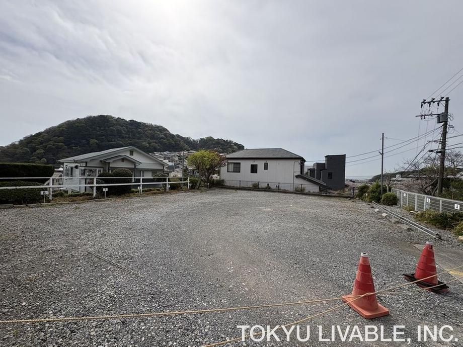 Land for Sale in Hayama, Kanagawa - 330 sqm with Ocean Views - Thumbnail 2