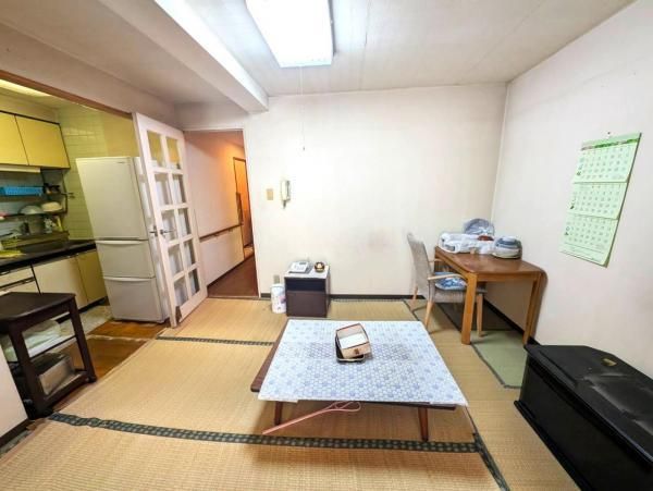 2DK Apartment for Sale Near Higashi-Omiya Station, Saitama - Thumbnail 4