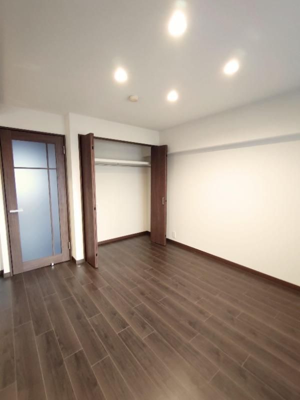 2LDK Apartment for Sale in Sapporo Toyohira Ward, 63.6m2 - Thumbnail 3