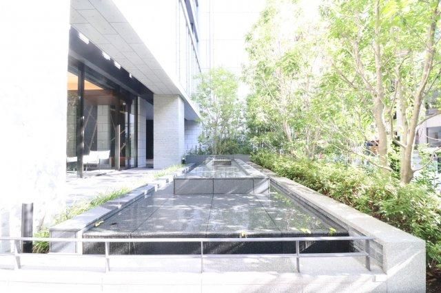 1LDK Apartment for Sale in Chuo Ward, Osaka – 43.83m² - Thumbnail 2