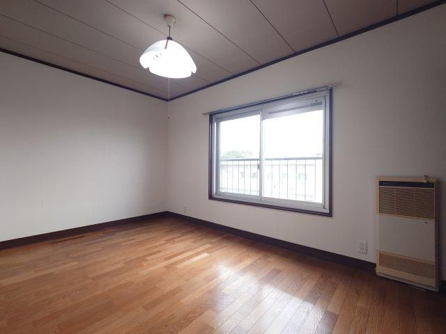 Renovated 3DK Apartment in Kanazawa, Yokohama - Thumbnail 3
