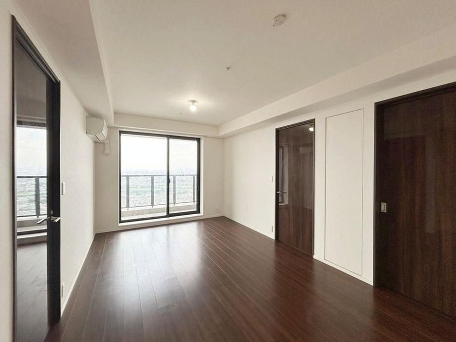 3LDK Apartment for Sale in Musashi-Kosugi, Kawasaki - Thumbnail 2