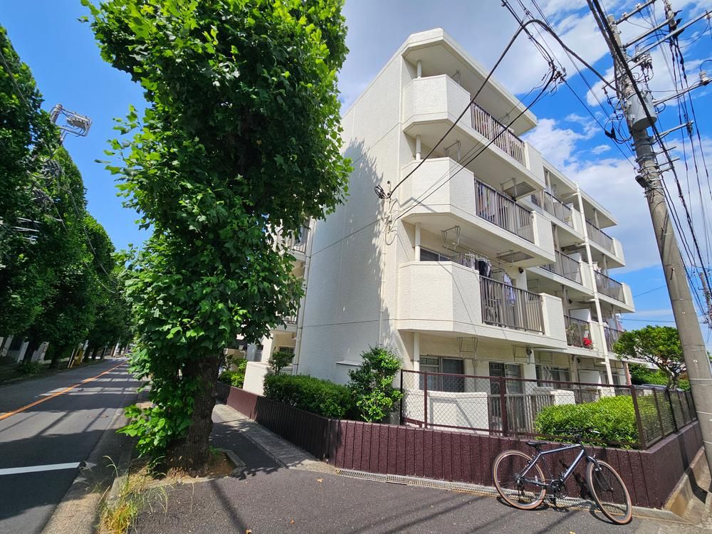 Renovated 3LDK Apartment Near Saginuma Station, Kawasaki - Thumbnail 2